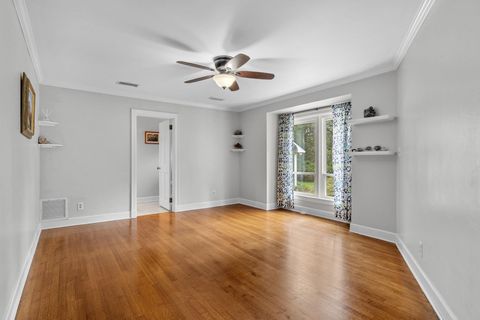Tiny photo for 3418 Lakeshore Drive, Tallahassee, FL 32312 (MLS # 391894)