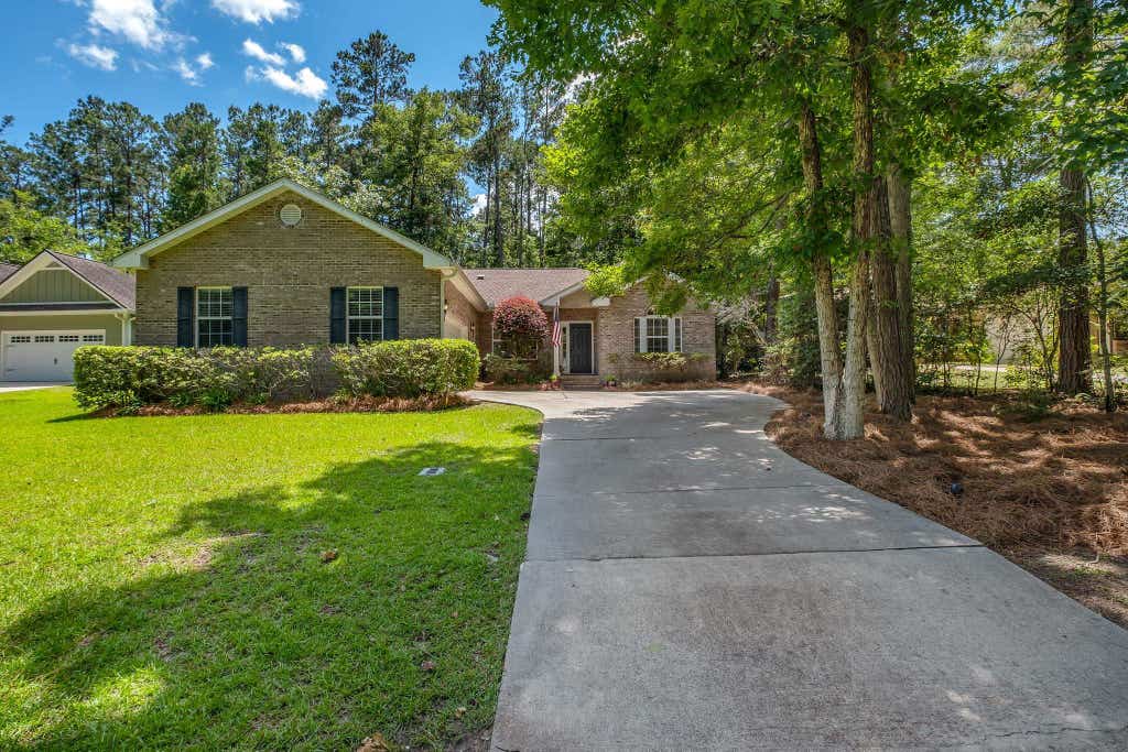 Photo of 3489 Cedarwood Trail, Tallahassee, FL 32312 (MLS # 401233)