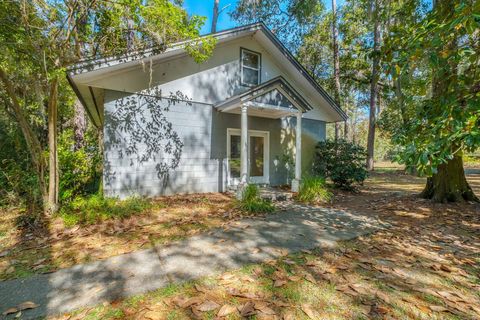 Tiny photo for 3120 Flastacowo Road, Tallahassee, FL 32310 (MLS # 393507)