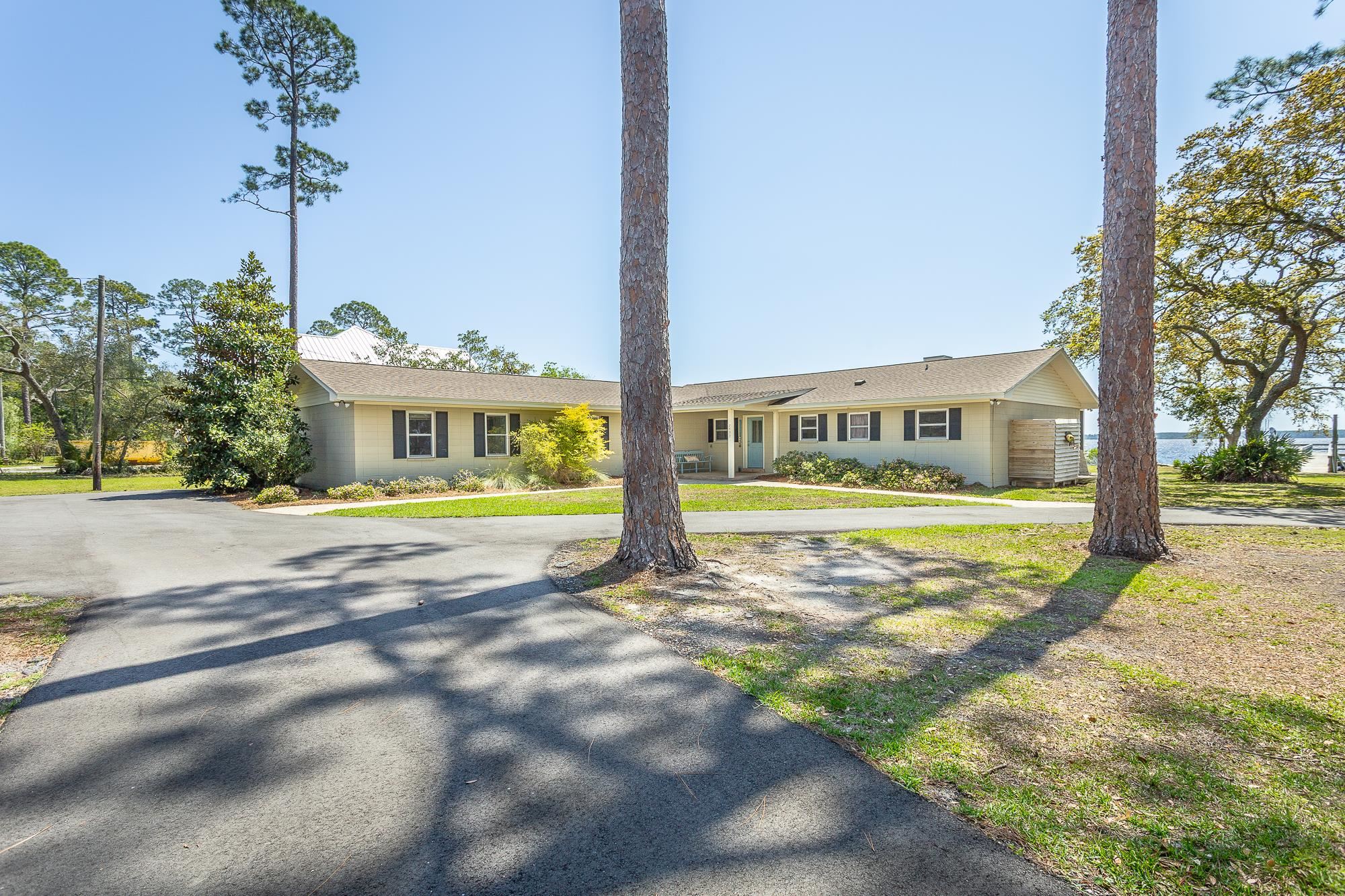 2433 Surf Road