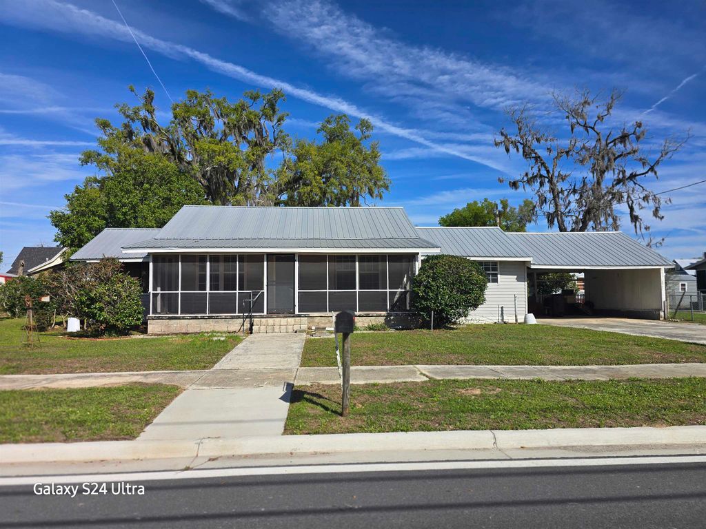 Photo of 641 SW Horry Avenue, Madison, FL 32350 (MLS # 397476)