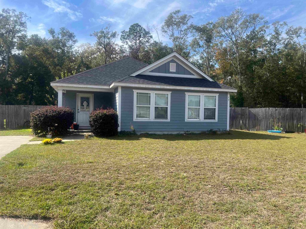 Photo of 70 Commodore Place, Crawfordville, FL 32327 (MLS # 393044)