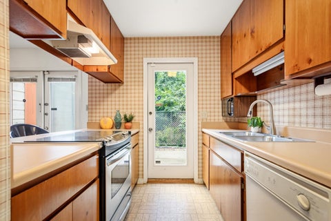 Tiny photo for 120 E 3rd Avenue, Tallahassee, FL 32303 (MLS # 402378)