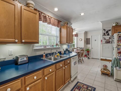 Tiny photo for 77 Carolina Court, Crawfordville, FL 32327 (MLS # 398021)