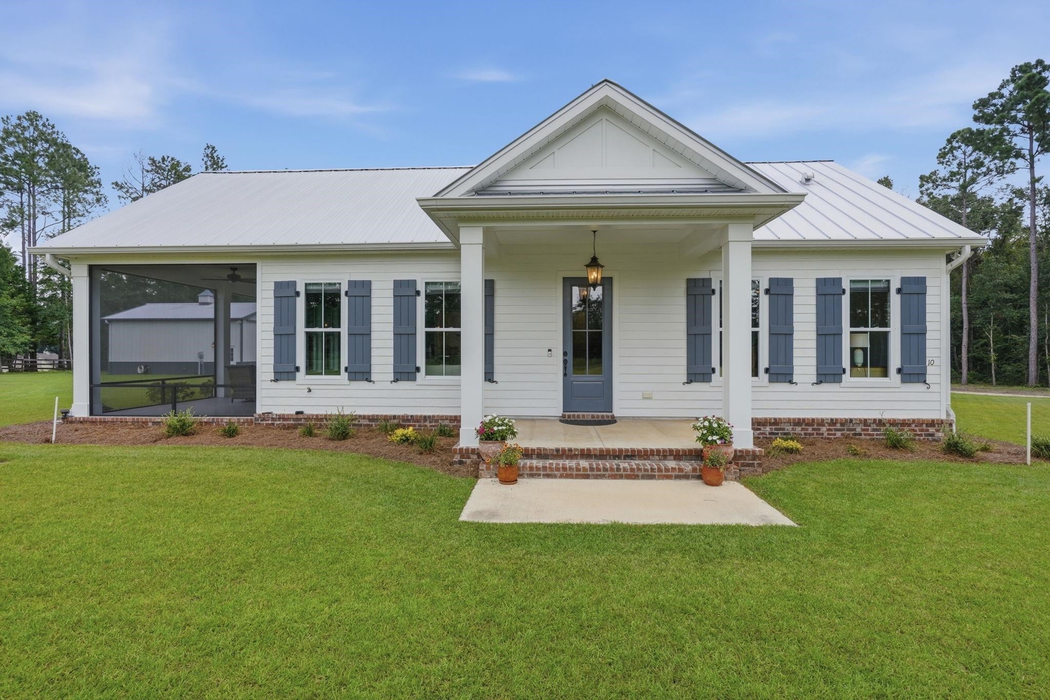 4216 W Washington Highway