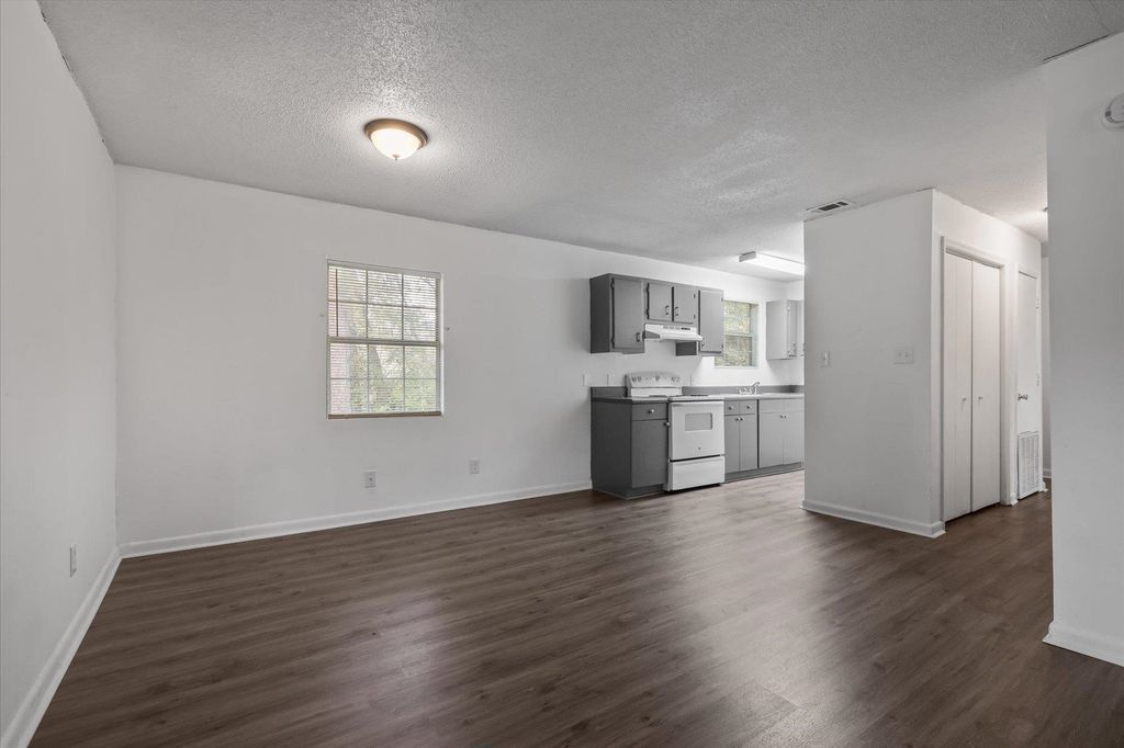 Photo of 851 Maple Street, Chattahoochee, FL 32324 (MLS # 394054)