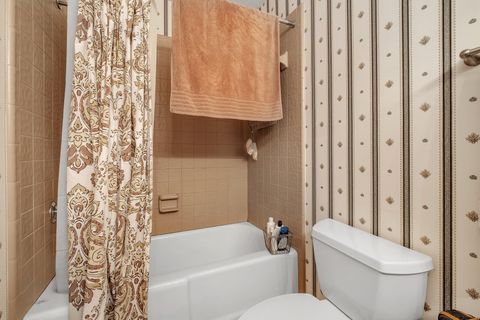 Tiny photo for 334 Hunters Crossing, Tallahassee, FL 32312 (MLS # 400193)