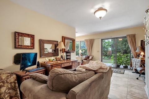 Tiny photo for 334 Hunters Crossing, Tallahassee, FL 32312 (MLS # 400193)