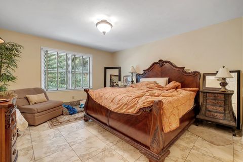 Tiny photo for 334 Hunters Crossing, Tallahassee, FL 32312 (MLS # 400193)