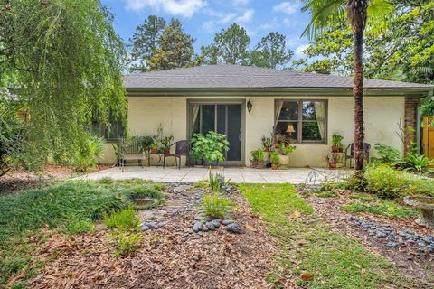 Tiny photo for 334 Hunters Crossing, Tallahassee, FL 32312 (MLS # 400193)