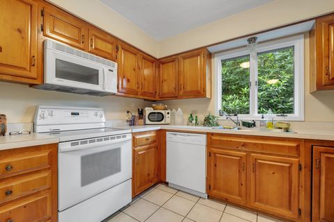 Tiny photo for 334 Hunters Crossing, Tallahassee, FL 32312 (MLS # 400193)