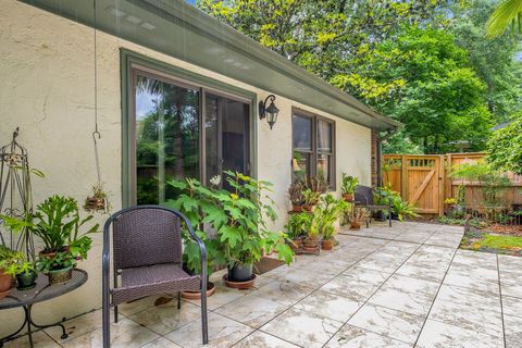 Tiny photo for 334 Hunters Crossing, Tallahassee, FL 32312 (MLS # 400193)