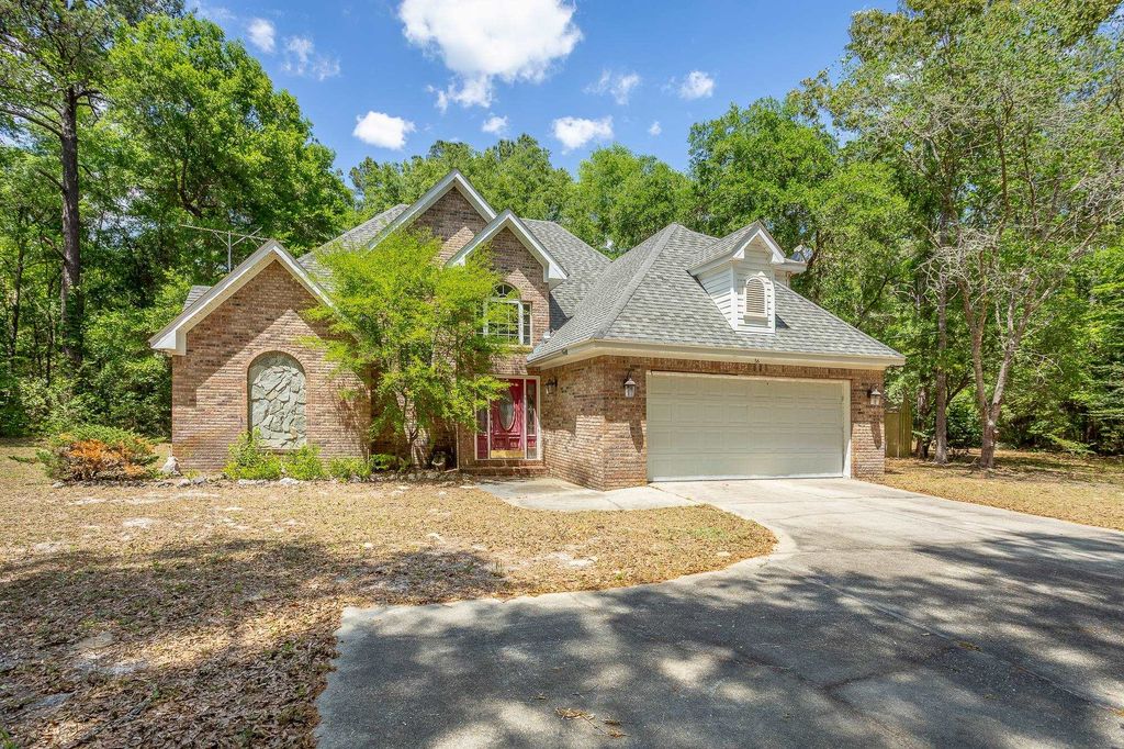 Photo of 56 Reservation Court, Crawfordville, FL 32327 (MLS # 399404)