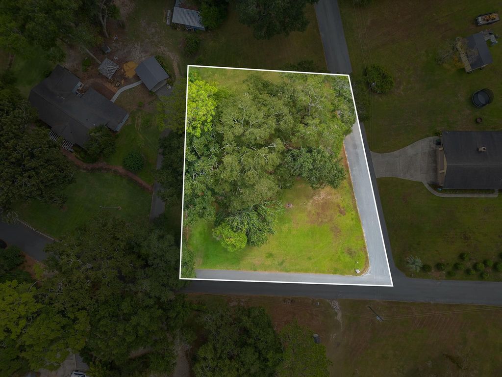 Photo of Lot 7 Charles Samuel Drive, Tallahassee, FL 32309 (MLS # 391657)