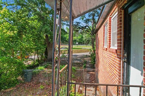 Tiny photo for 826 MARTIN Street, Tallahassee, FL 32303 (MLS # 400366)