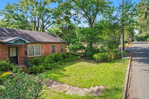 Tiny photo for 826 MARTIN Street, Tallahassee, FL 32303 (MLS # 400366)