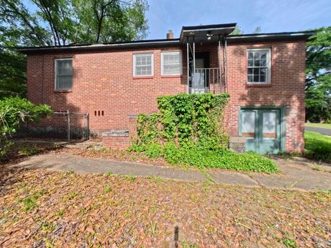 Tiny photo for 826 MARTIN Street, Tallahassee, FL 32303 (MLS # 400366)