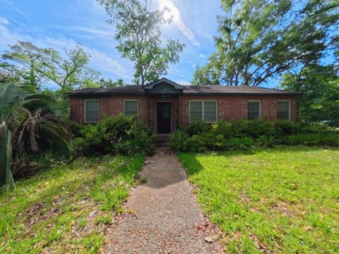 Tiny photo for 826 MARTIN Street, Tallahassee, FL 32303 (MLS # 400366)