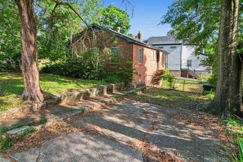 Tiny photo for 826 MARTIN Street, Tallahassee, FL 32303 (MLS # 400366)