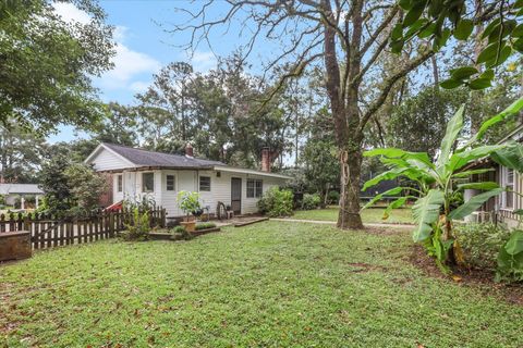 Tiny photo for 1204 Victory Garden Drive, Tallahassee, FL 32301 (MLS # 391977)