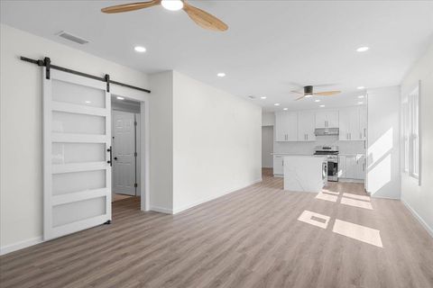 Tiny photo for 400 Talaflo Street St, Tallahassee, FL 32308 (MLS # 392541)