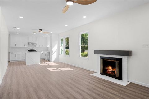 Tiny photo for 400 Talaflo Street St, Tallahassee, FL 32308 (MLS # 392541)