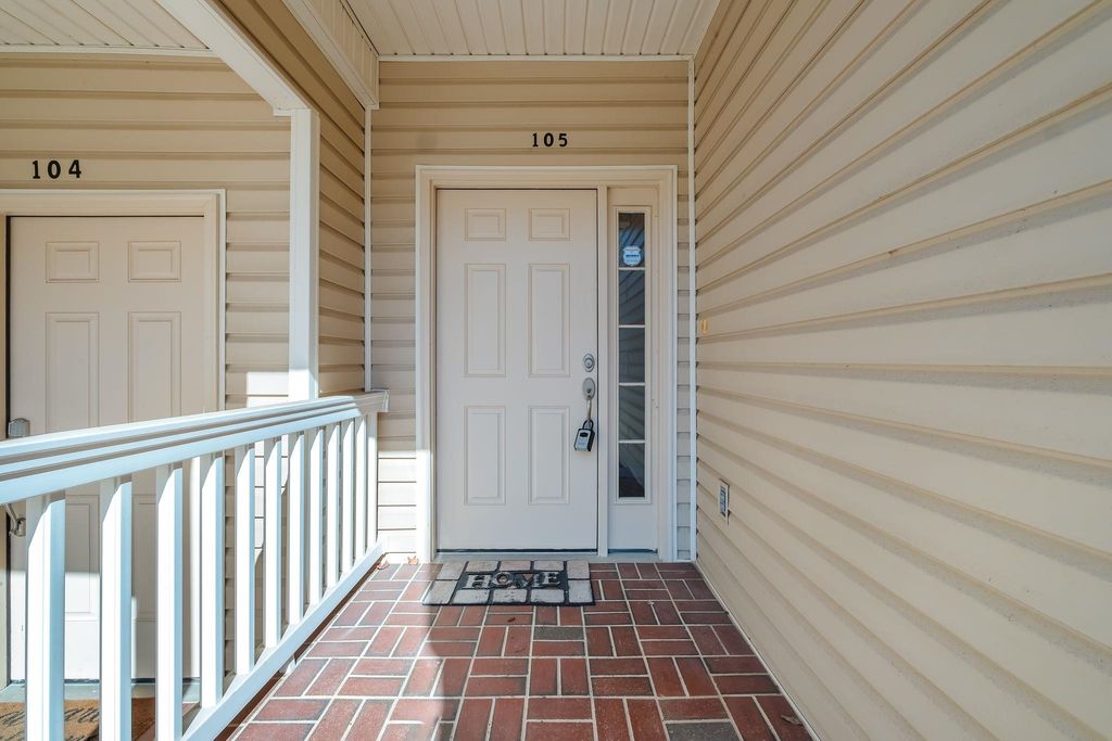 Photo of 1320 Hendrix Road #105, Tallahassee, FL 32301 (MLS # 396059)