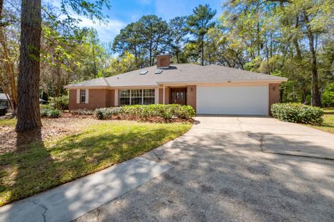 Photo of 2975 BARCLAY Court, Tallahassee, FL 32309 (MLS # 399475)