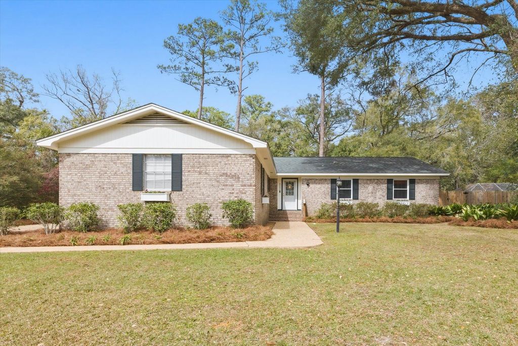Photo of 2234 Monaghan Drive, Tallahassee, FL 32309 (MLS # 396613)