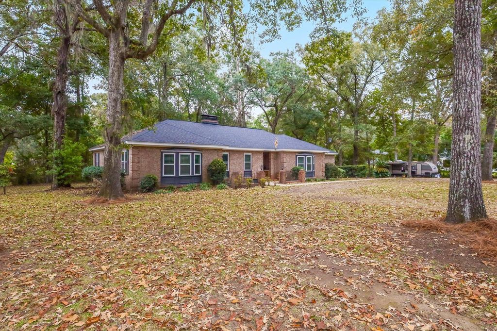 Photo of 7037 SPENCER Road, Tallahassee, FL 32312 (MLS # 392809)