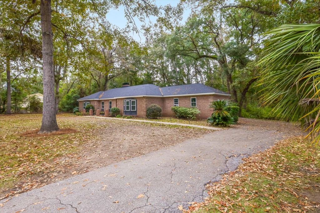 Photo of 7037 SPENCER Road, Tallahassee, FL 32312 (MLS # 392809)