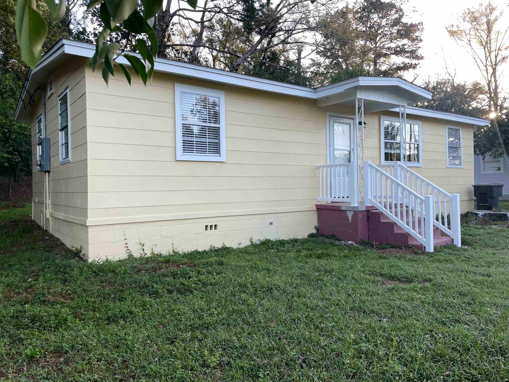 Photo of 1822 Pepper Drive, Tallahassee, FL 32304 (MLS # 396510)