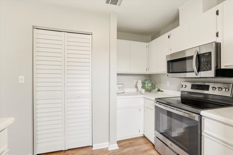 Tiny photo for 7231 Old Bainbridge Road, Tallahassee, FL 32303 (MLS # 399074)