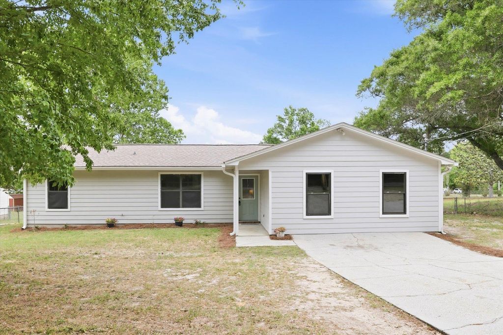 Photo of 7231 Old Bainbridge Road, Tallahassee, FL 32303 (MLS # 399074)