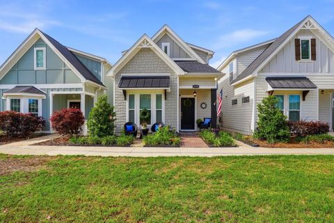 Photo of 2920 Blue Blossom Trail, Tallahassee, FL 32308 (MLS # 399562)