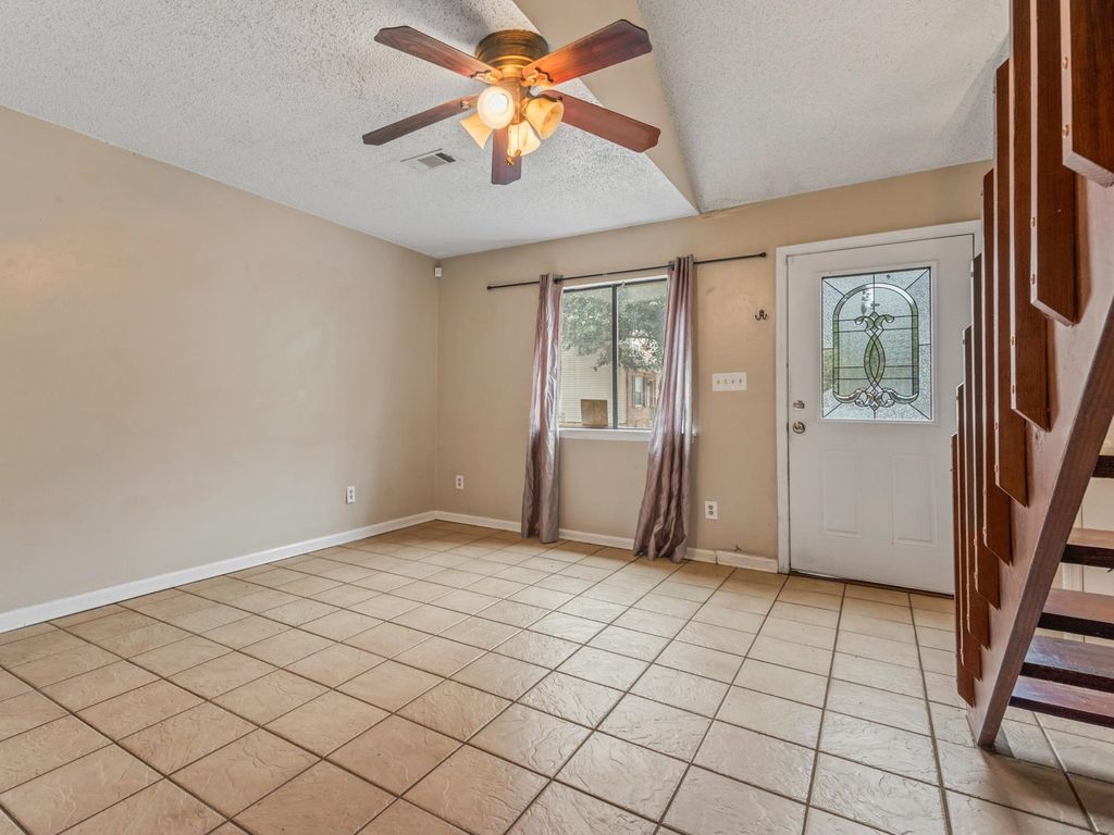 Photo of 1812 Falconcrest Street, Tallahassee, FL 32303 (MLS # 393830)