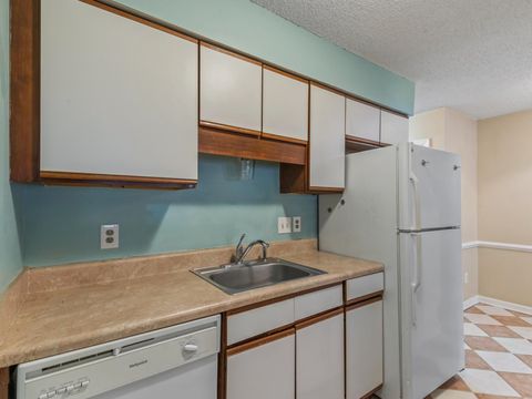 Tiny photo for 1812 Falconcrest Street, Tallahassee, FL 32303 (MLS # 393830)