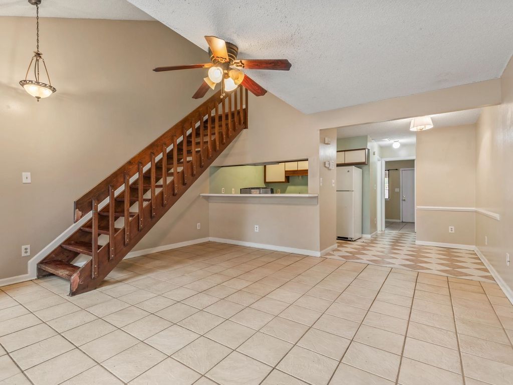 Photo of 1812 Falconcrest Street, Tallahassee, FL 32303 (MLS # 393830)