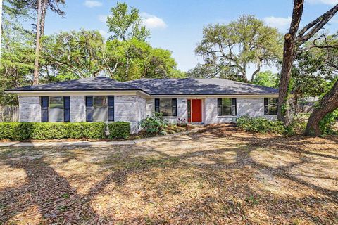 Photo of 2994 Foxcroft Drive, Tallahassee, FL 32309 (MLS # 397375)
