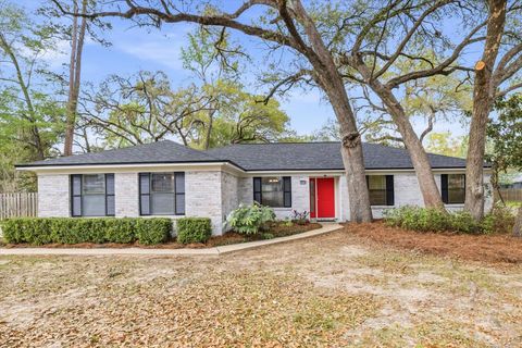 Photo of 2994 Foxcroft Drive, Tallahassee, FL 32309 (MLS # 397375)
