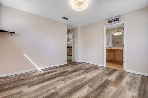 Tiny photo for 172 Mohave Road, Crawfordville, FL 32327 (MLS # 399043)