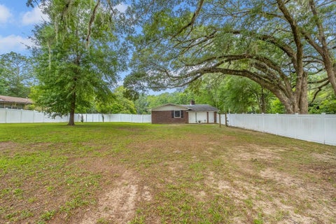 Tiny photo for 1507 Davis Drive, Tallahassee, FL 32317 (MLS # 401896)