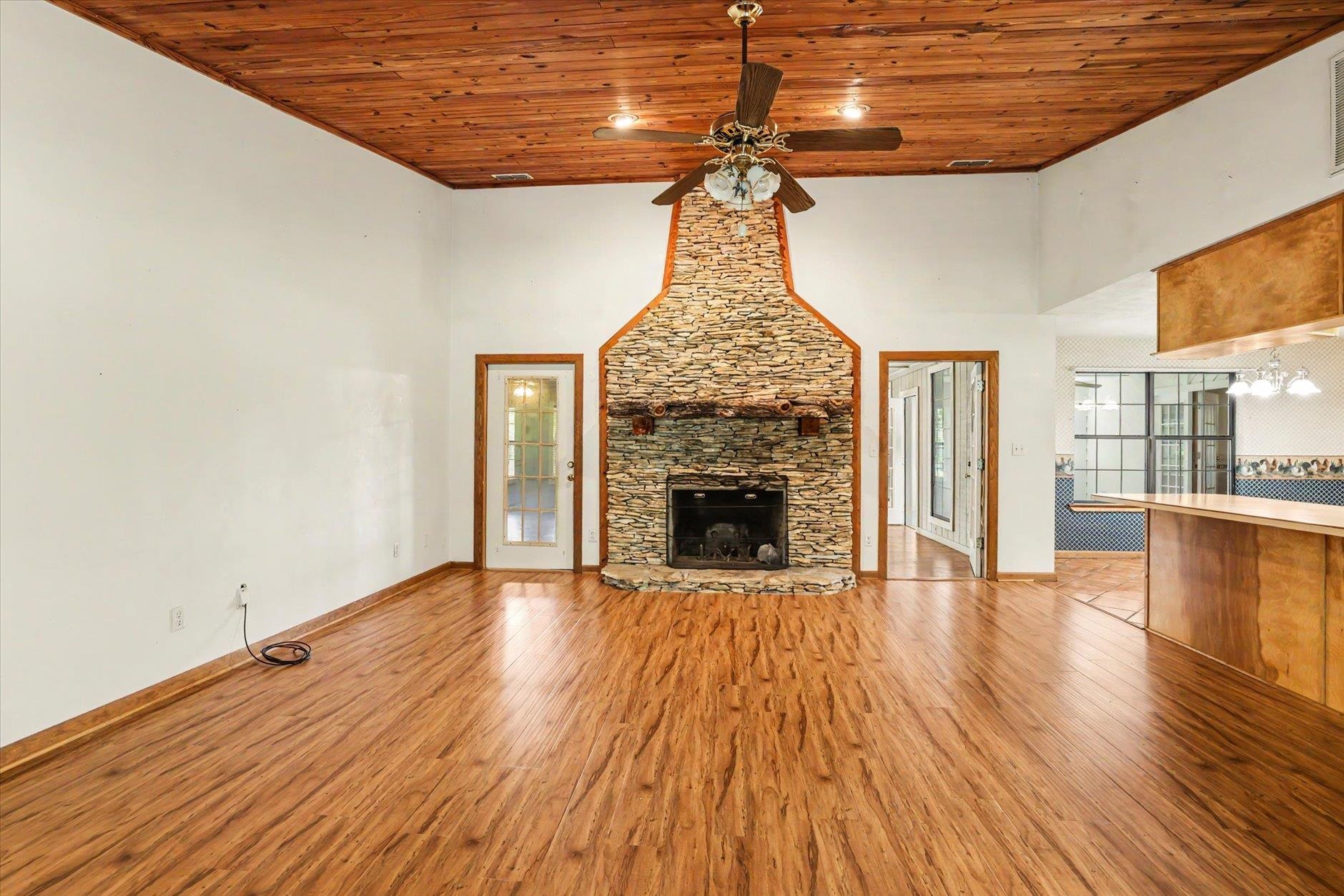 3136 SALEM RD