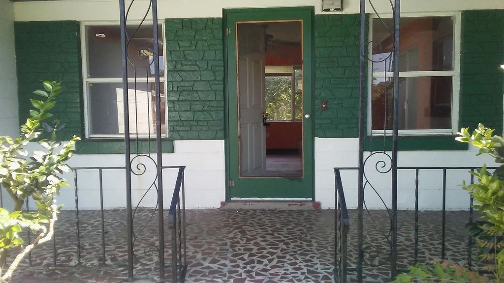 Photo of 550 Sears Ave NE Ave, Other Florida, FL 33881 (MLS # 394373)