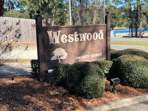 Photo of 208 Westwood Drive, Tallahassee, FL 32304 (MLS # 395193)