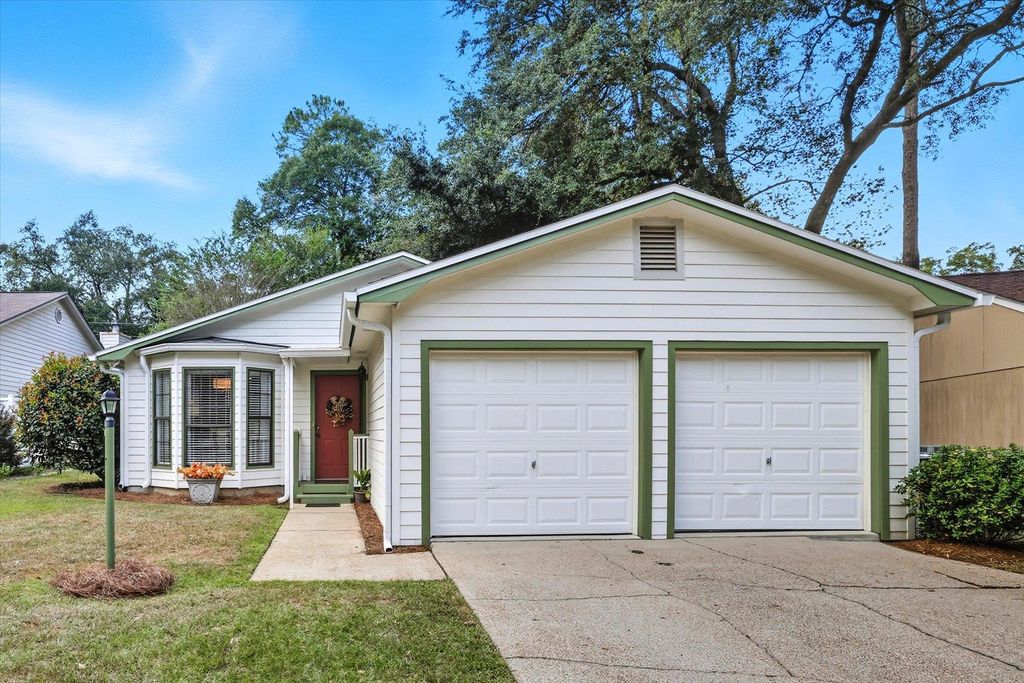 Photo of 2935 Bayshore Drive, Tallahassee, FL 32309 (MLS # 391967)