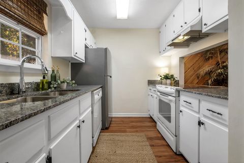 Tiny photo for 2062 Hanover Court, Tallahassee, FL 32303 (MLS # 394209)