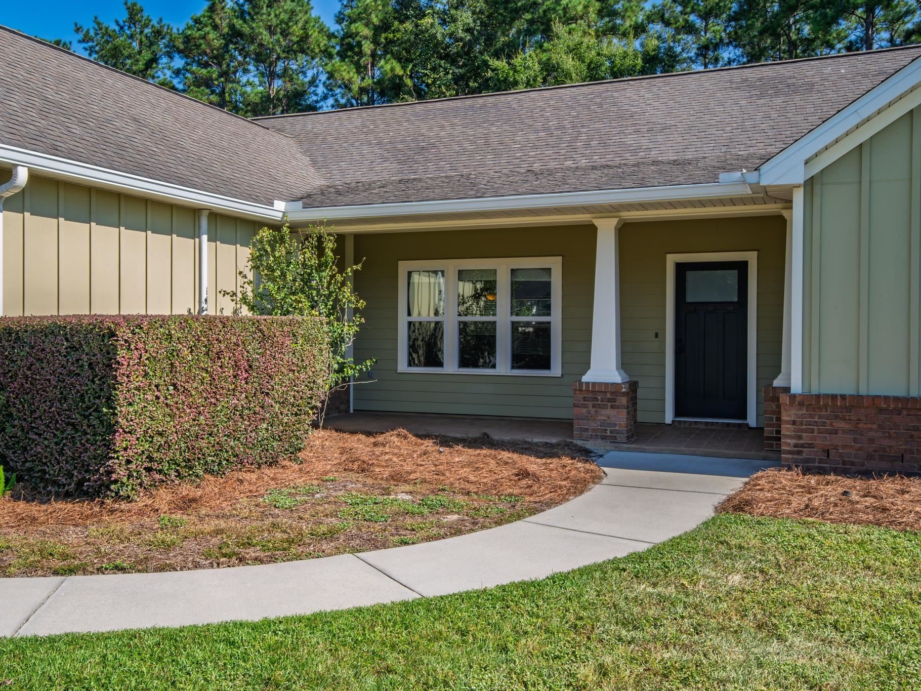 215 Nandina Way