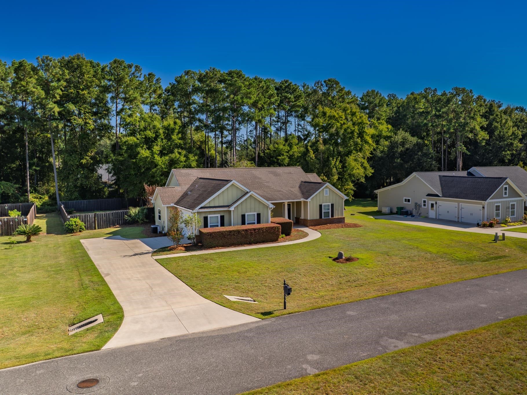 215 Nandina Way