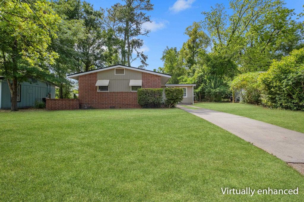 Photo of 322 Meadowbrook Lane, Tallahassee, FL 32304 (MLS # 400118)